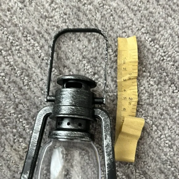 Mini Plastic Lantern Battery Operated - Picture 7 of 9